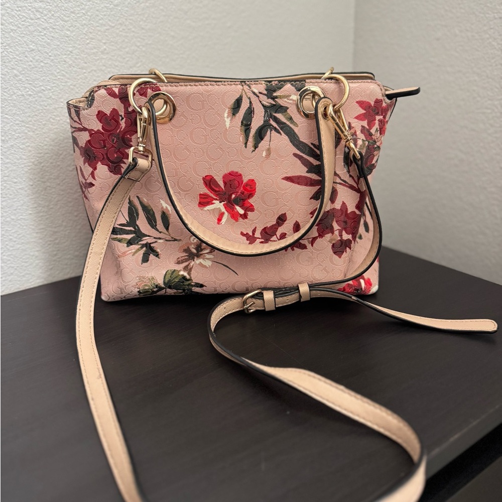 GUESS Floral Crossbody - Picture 6 of 6